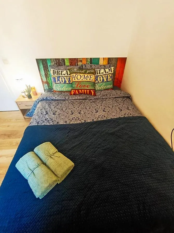 By Port Vell Rooms Hostel Barcelona