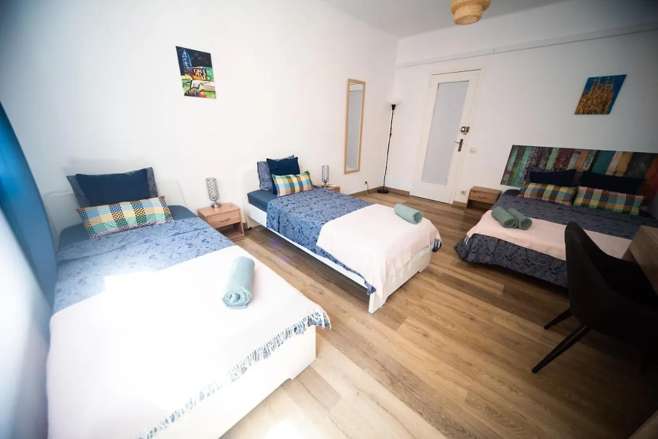 By Port Vell Rooms Spain