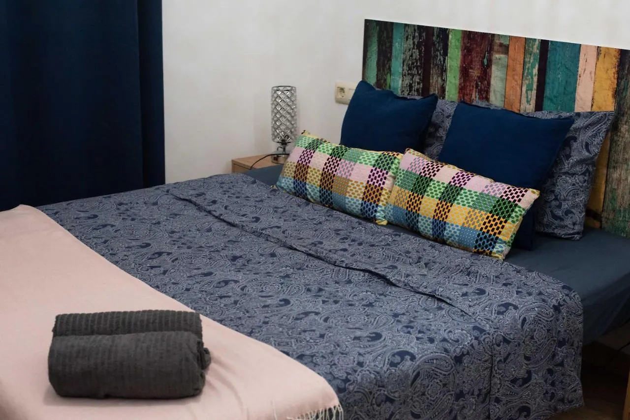 By Port Vell Rooms Hostel
